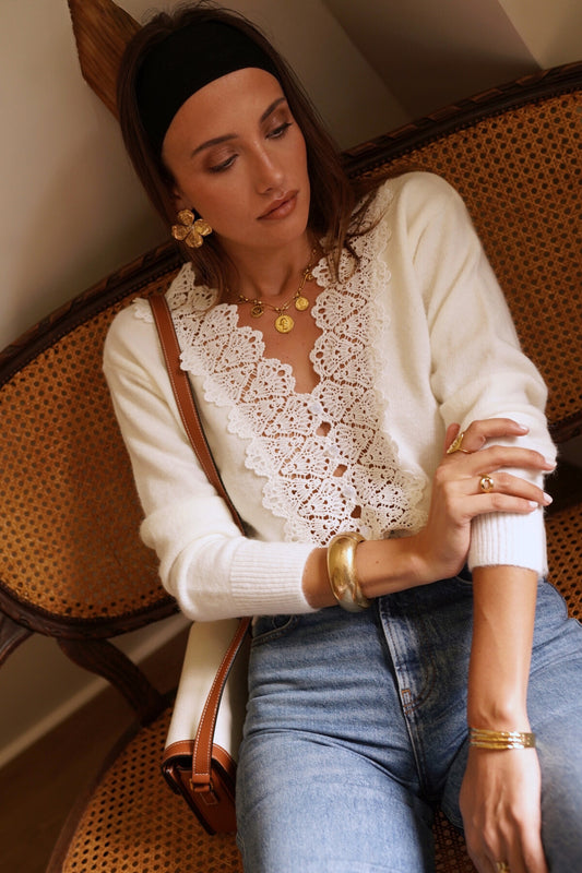 Pull dentelle